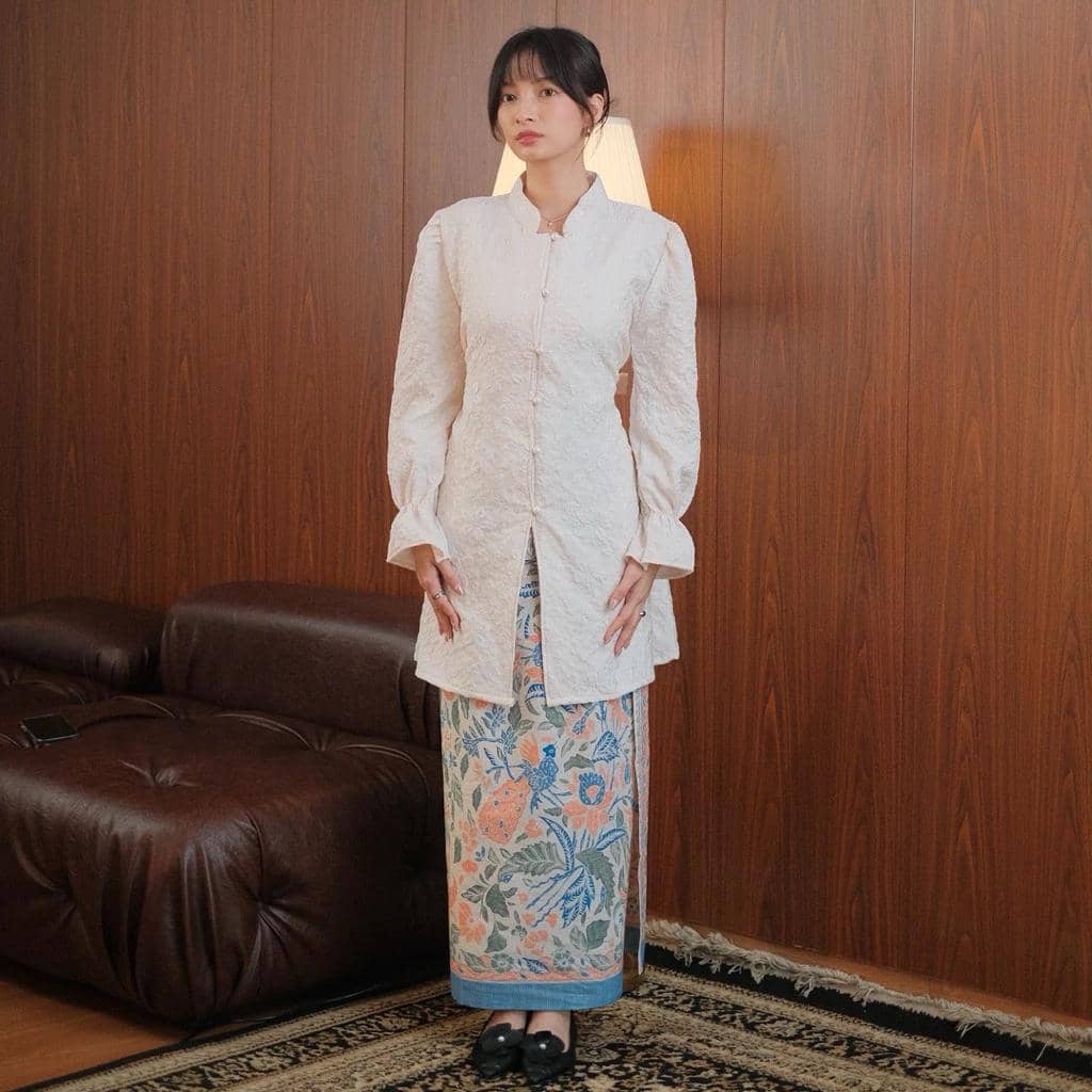 Inspirasi tunik lebaran untuk acara keluarga