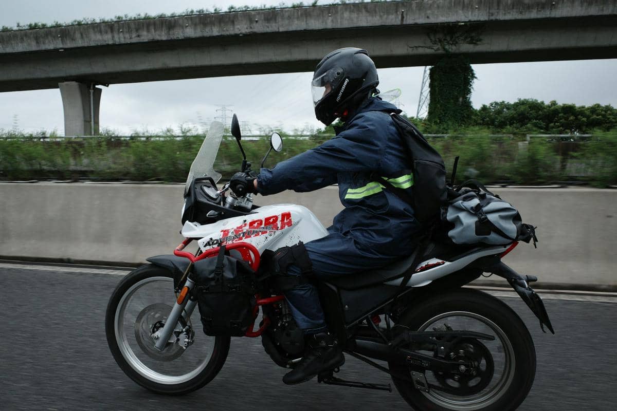 Mudik naik motor.
