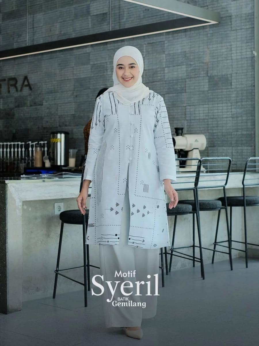 tunik Lebaran 2026 kombinasi batik modern