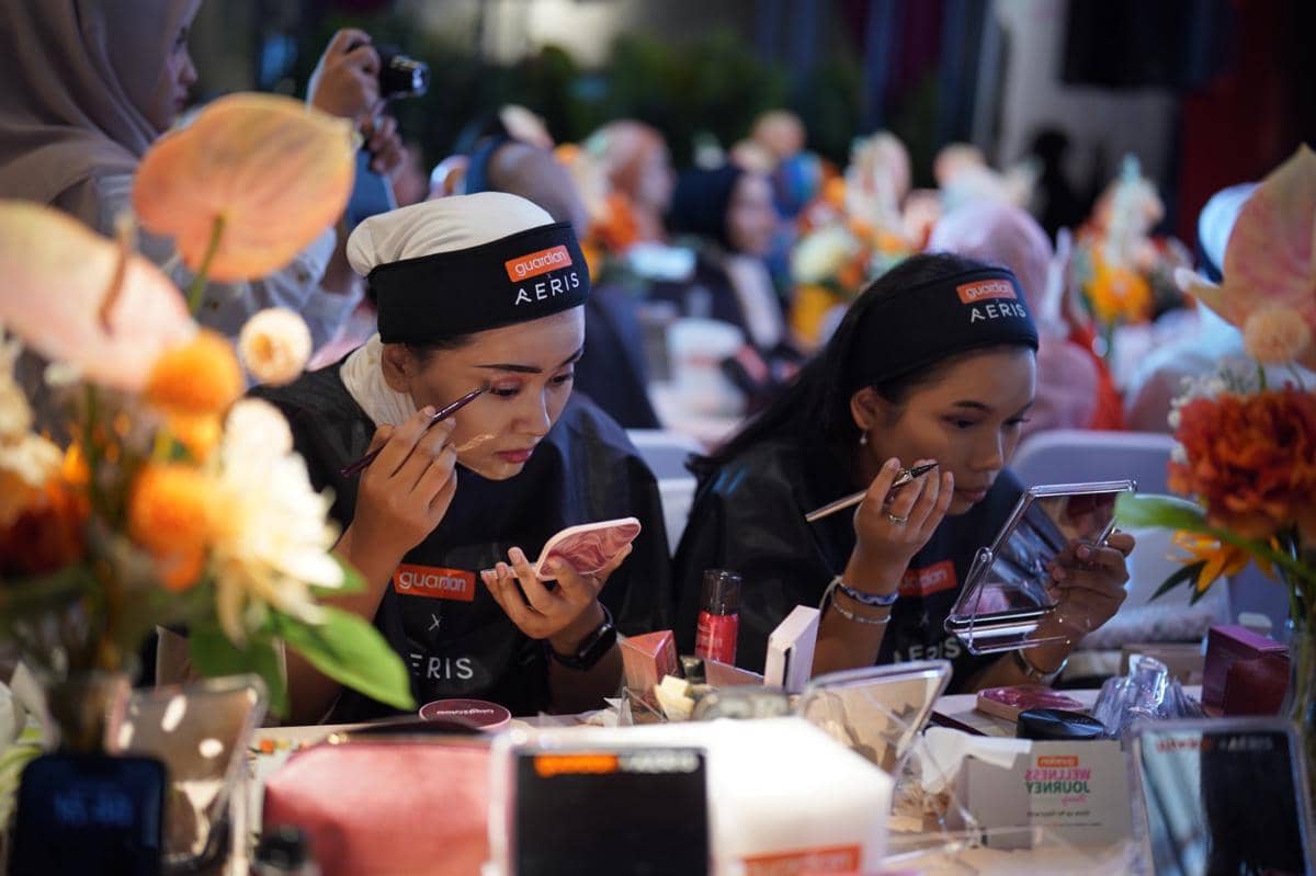 Foto Pers 4 - Guardian Hadirkan Inspirasi Raya Glow dengan Long-lasting Makeup dan Elegant Styling untuk Berbagai Momen Ramadan.jpeg