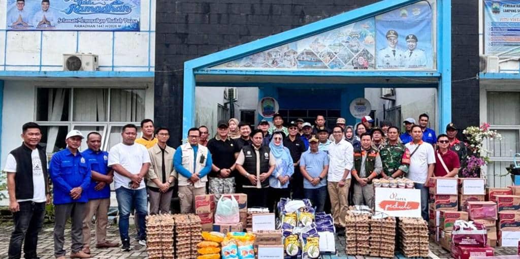 1.175 KK Korban Banjir di Empat Kecamatan Lamsel Terima Bantuan