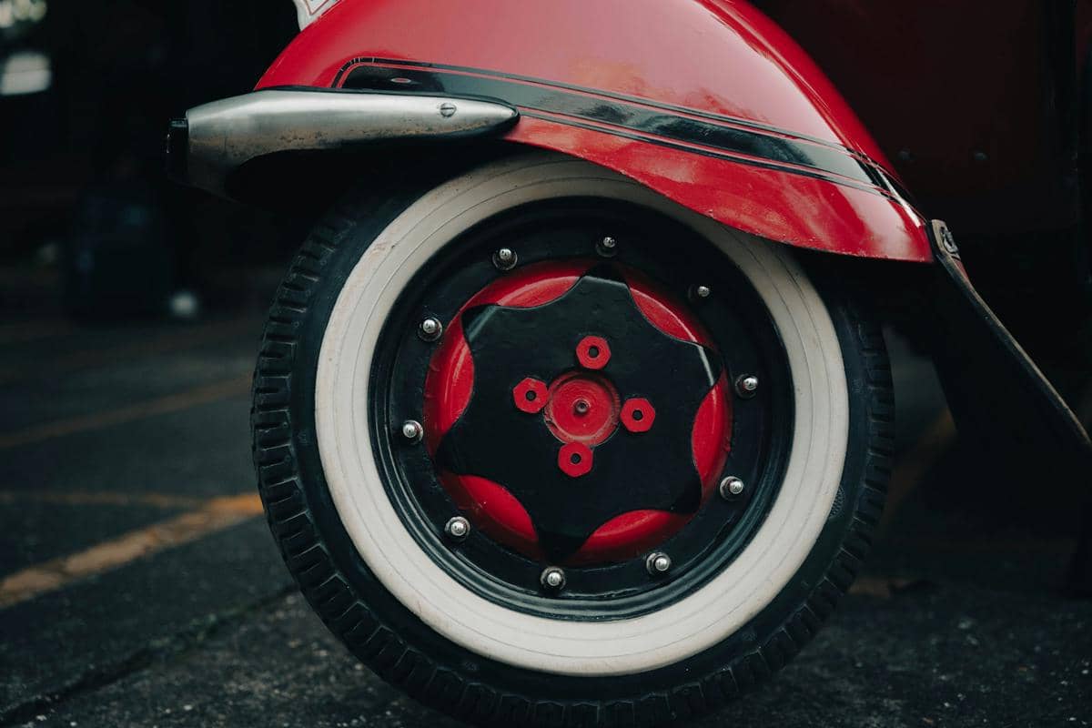 6 Rekomendasi Ban Motor Matic untuk Mudik, Grip Mantap!