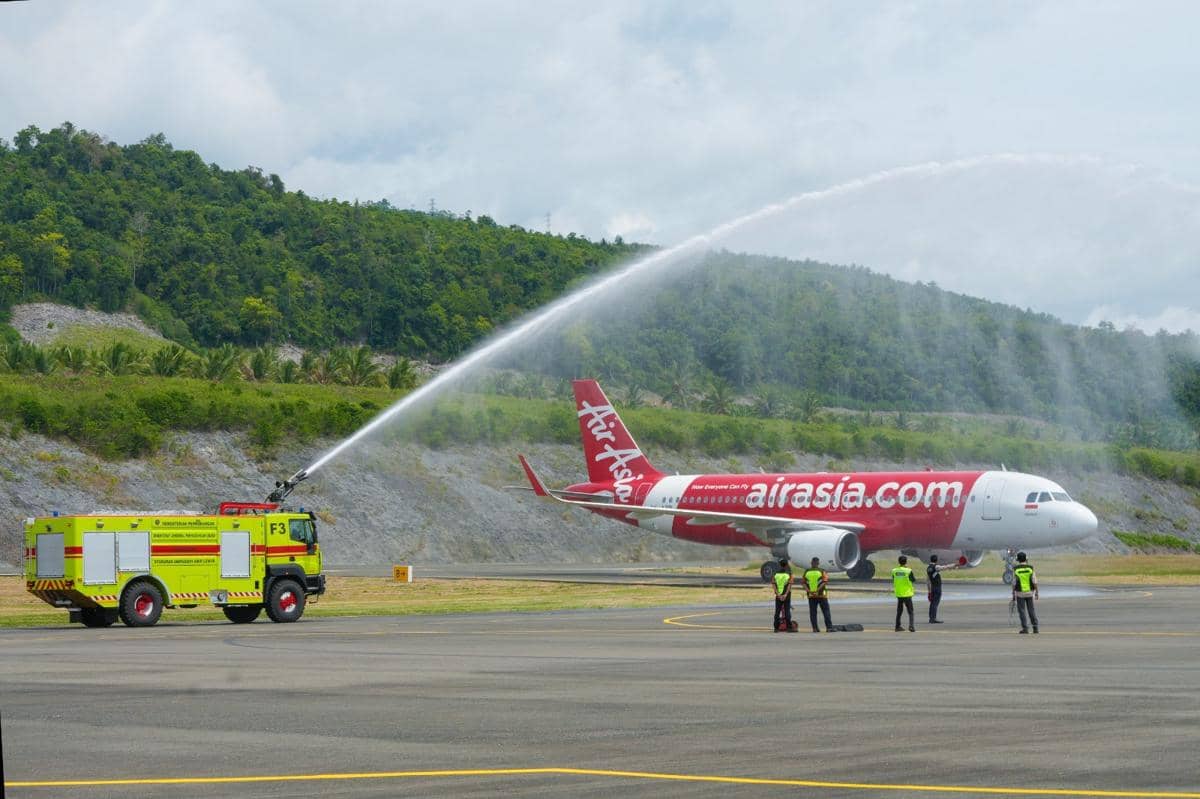 AirAsia Buka Rute Baru Surabaya-Makassar, Cek Jadwalnya!