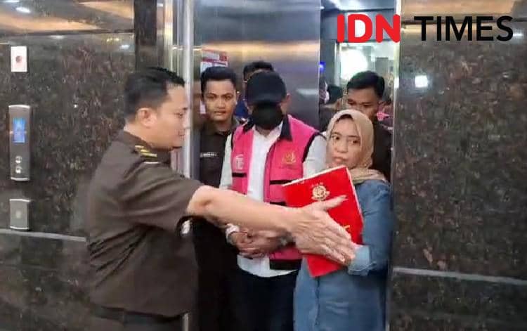 Bahtiar Baharuddin tersangka korupsi nanas.jpg