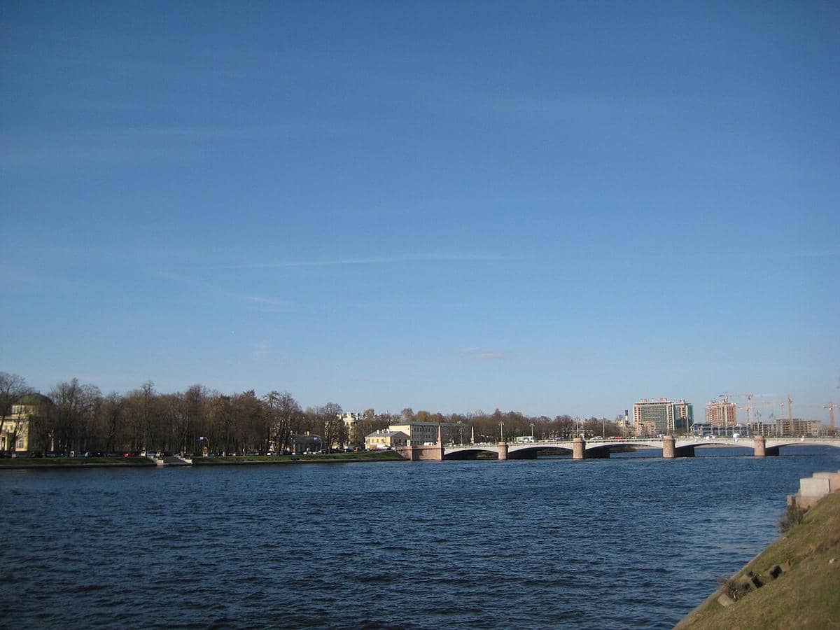 Ilustrasi sungai tempat Rasputin dibuang