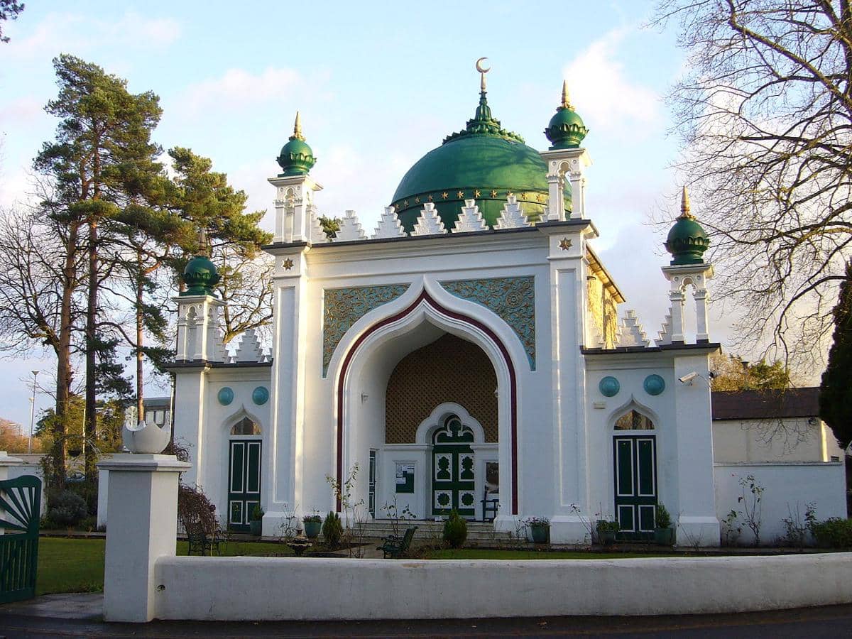 5 Fakta Masjid Shah Jahan, Saksi Sejarah Islam Pertama di Inggris