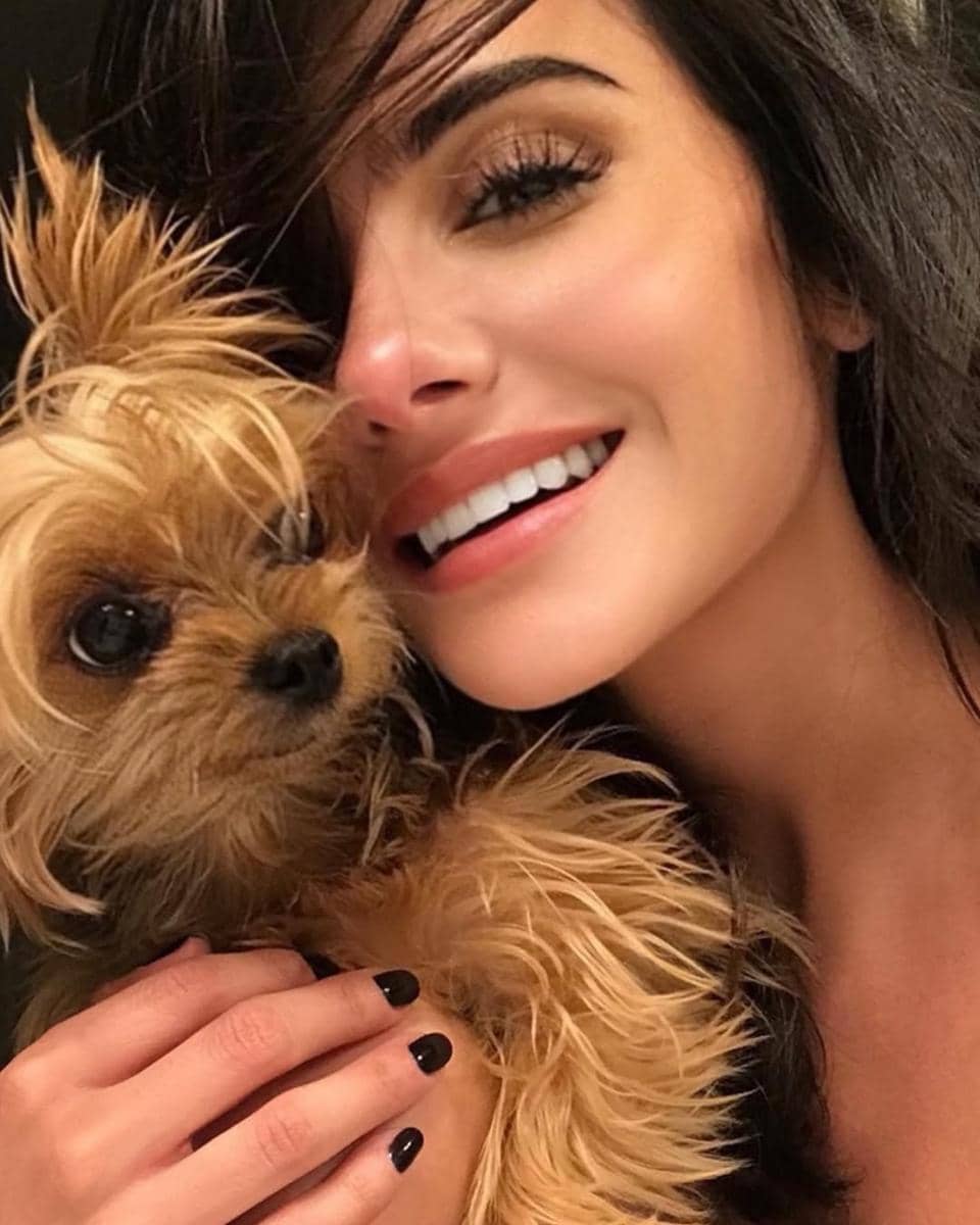 makeup Mikaela Hoover 