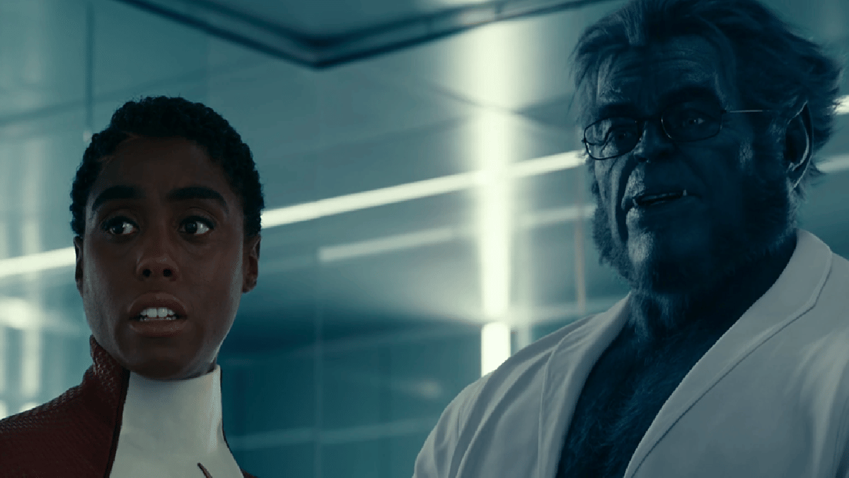 Monica bertemu dengan Beast