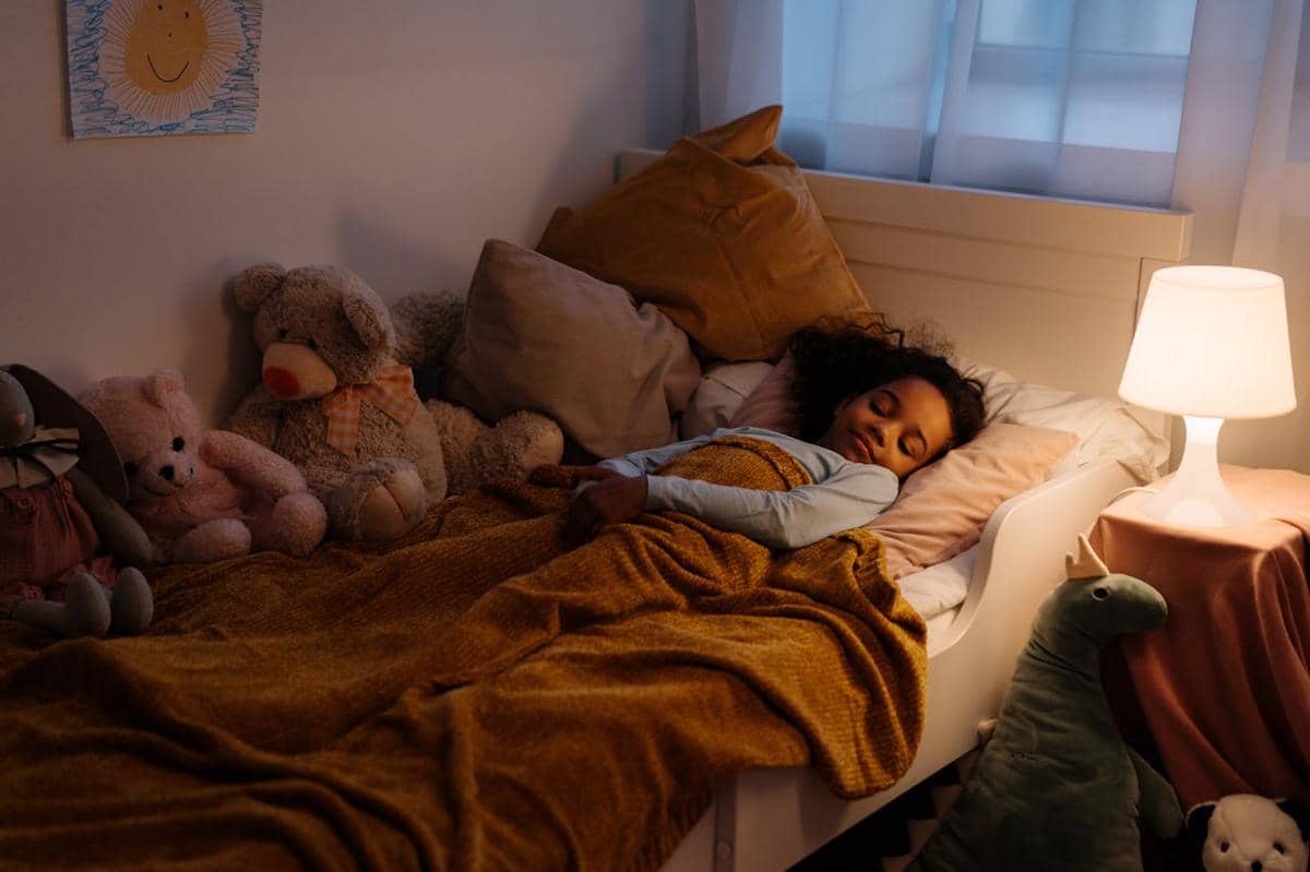 ilustrasi anak yang sedang tidur