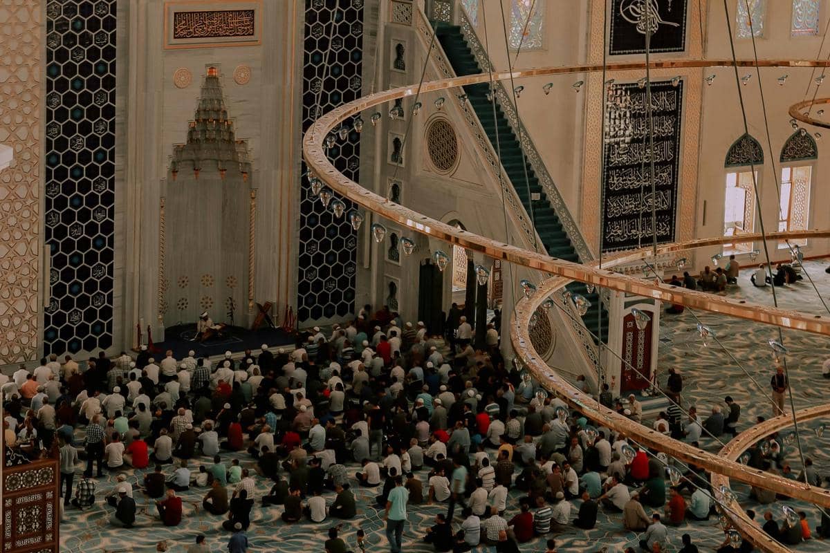 5 Masjid di Gresik untuk Itikaf 10 Malam Terakhir Ramadan