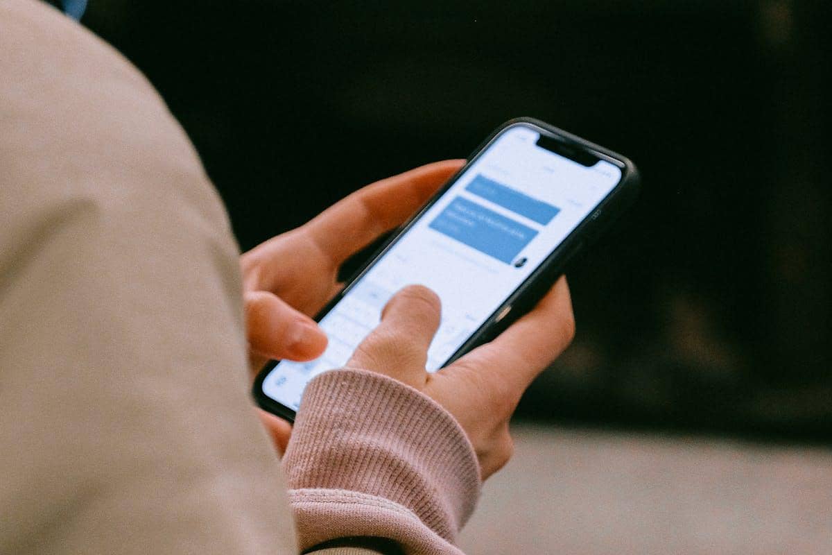 ilustrasi fitur auto-reply 