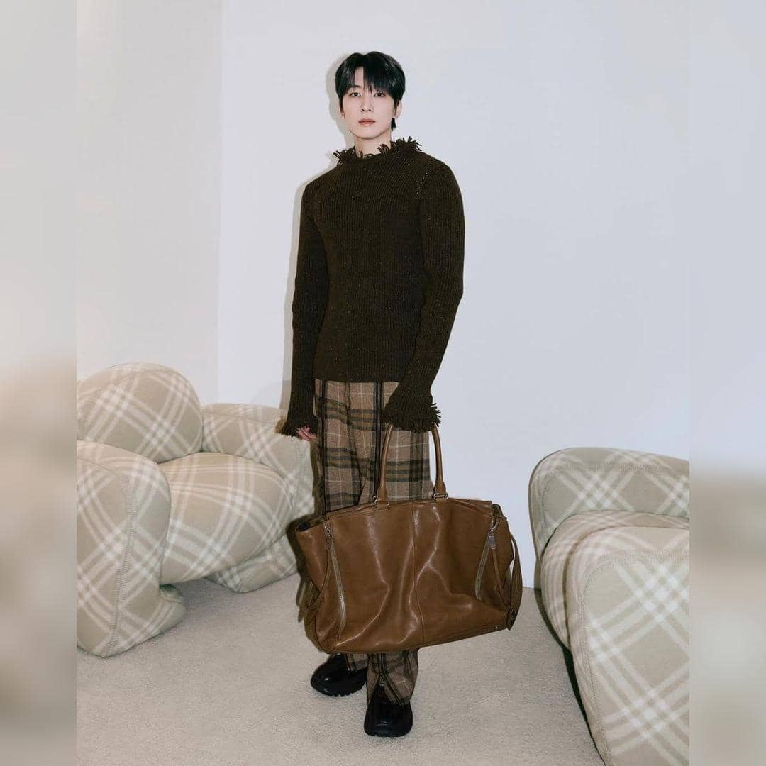 5 Rekomendasi Buku Favorit Wonwoo SEVENTEEN, Novel Romantis hingga Self Care!