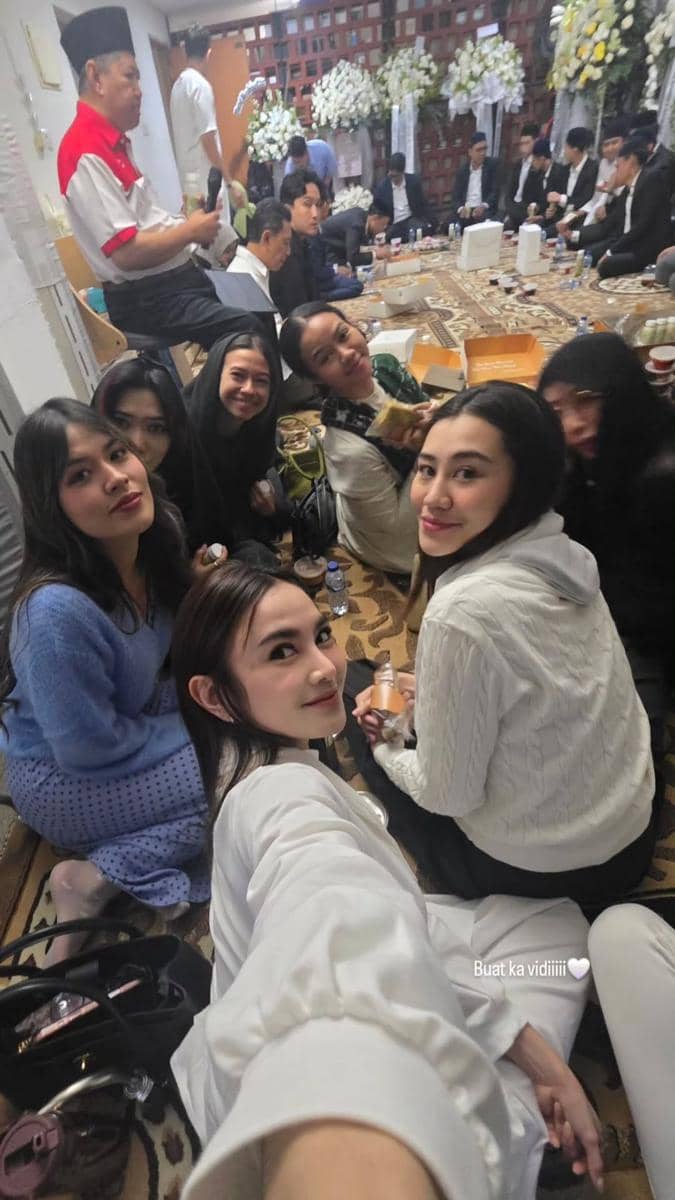 Ultah Aaliyah Massaid digelar sederhana.