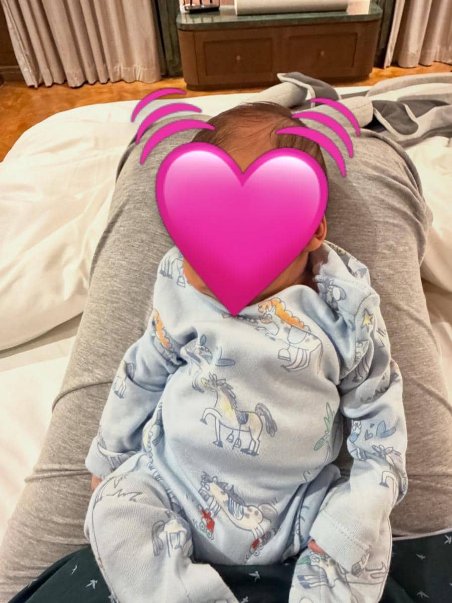 Zaskia Sungkar menikmati liburan di vila setelah melahirkan