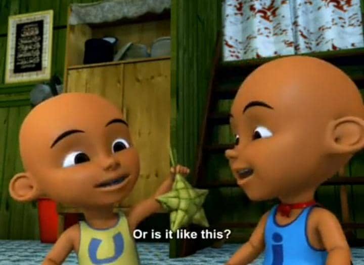 Upin membuat ketupat berbentuk bintang.