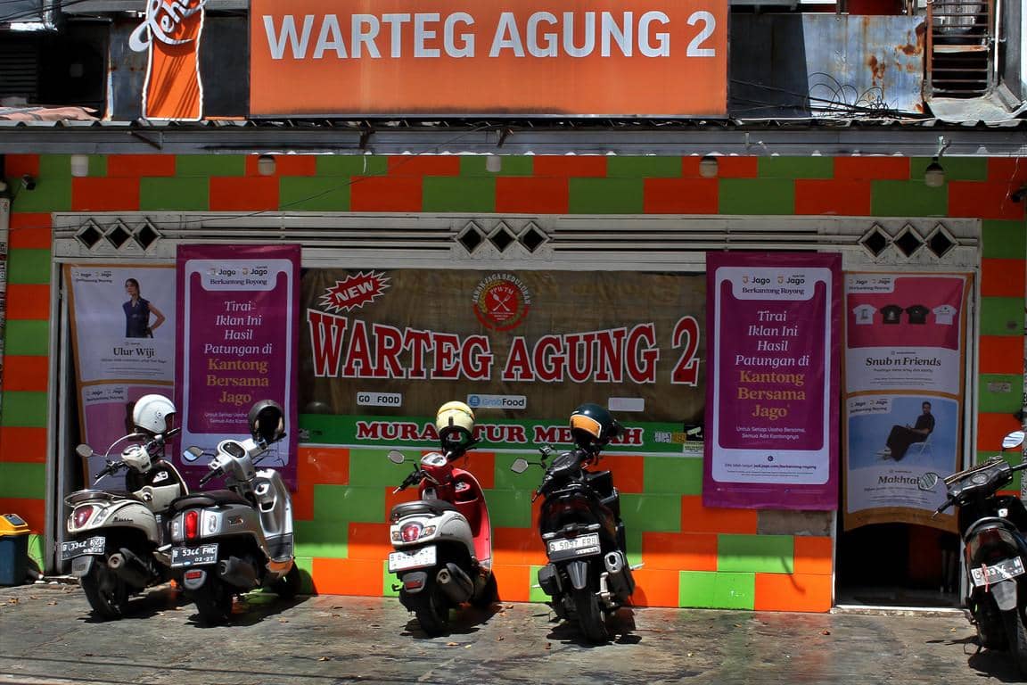 Bank Jago Sulap Tirai Kedai Jadi Media Iklan UMKM di Ramadan 2026