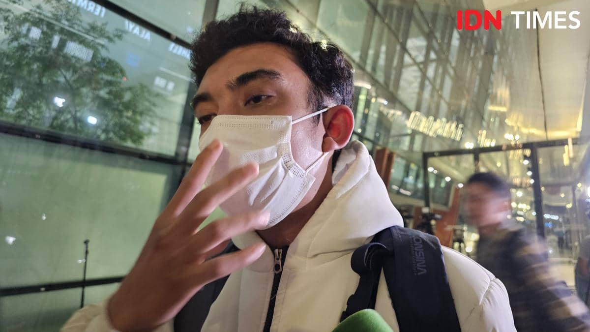 Ahmad Hukam, Mahasiswa Indonesia di Iran