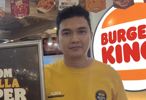 Aldi Taher kini jual burger Aldi's Burger