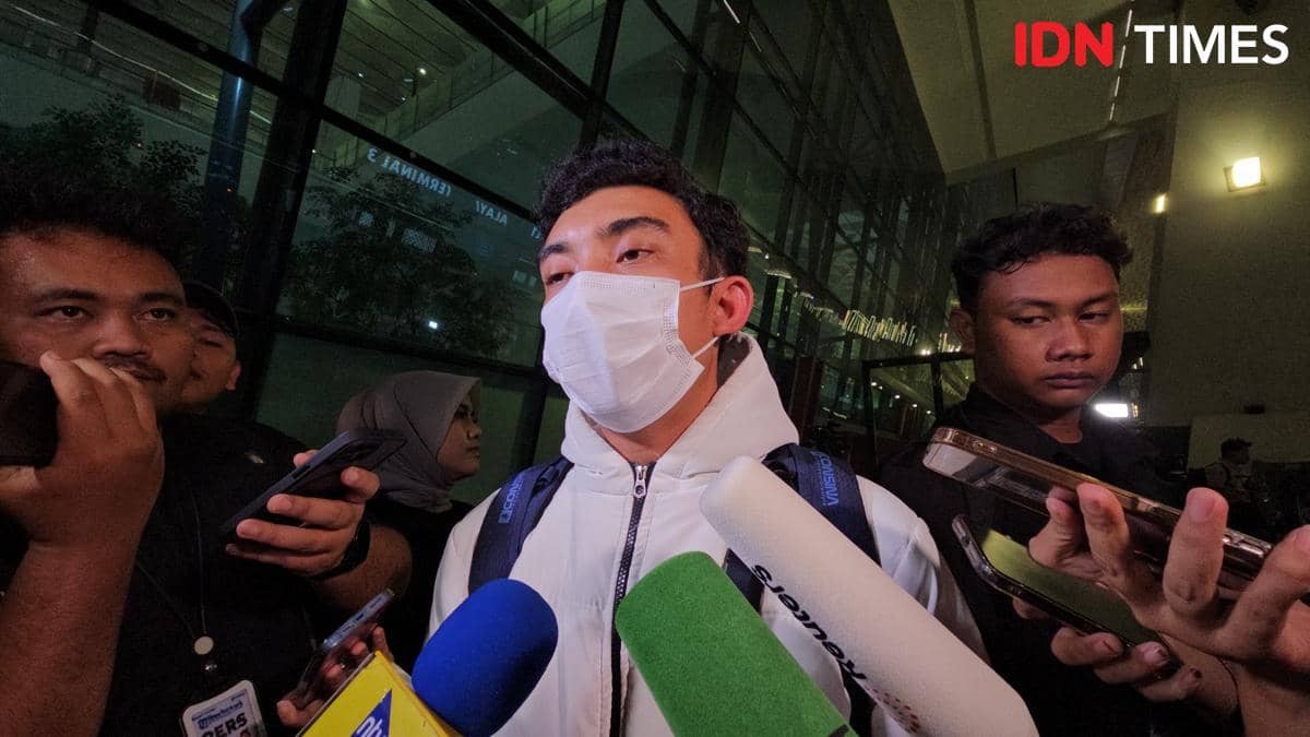 Ahmad Hukam, Mahasiswa Indonesia di Iran