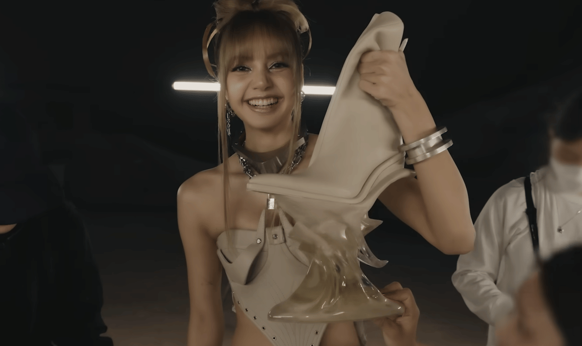 cuplikan behind the scene GO - BLACKPINK