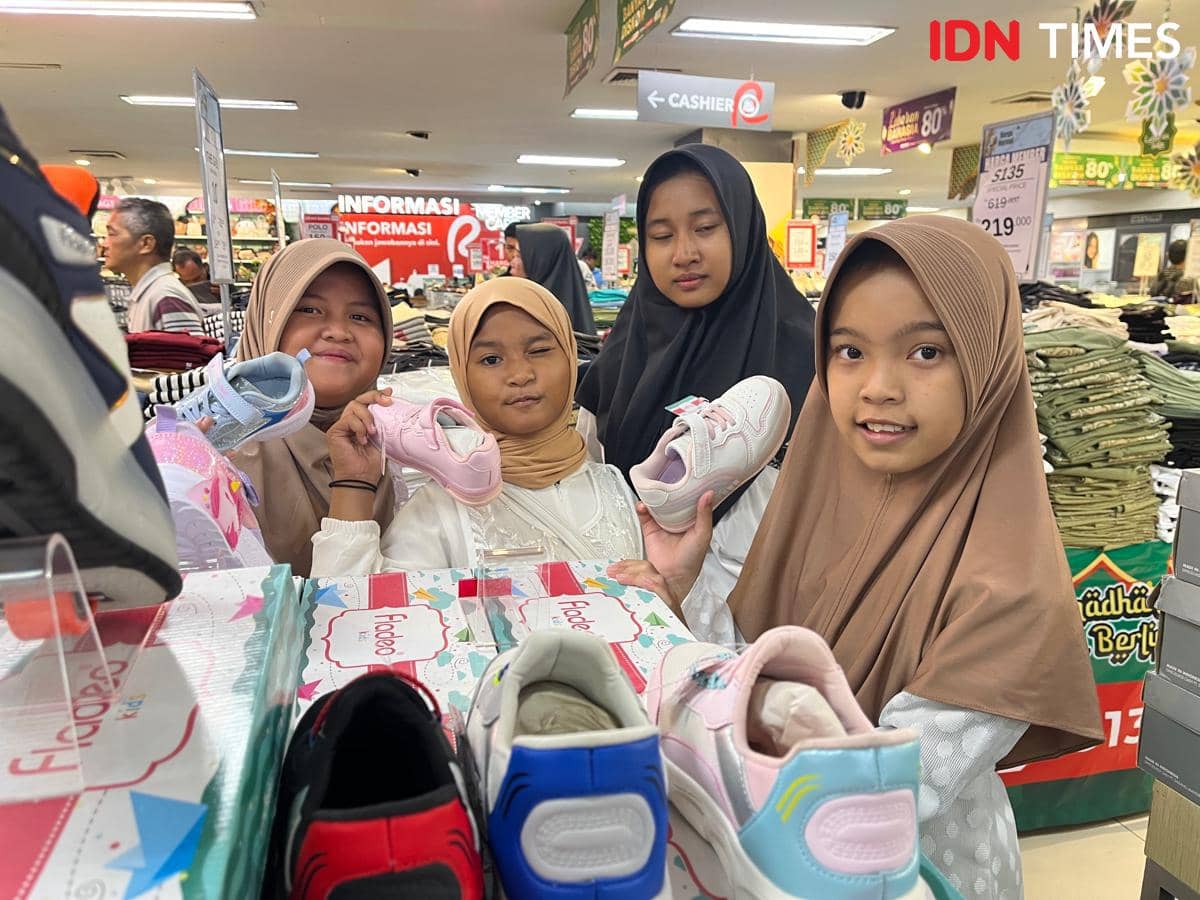 Mal ciputra, panti asuhan, yatim piatu, belanja ramadan