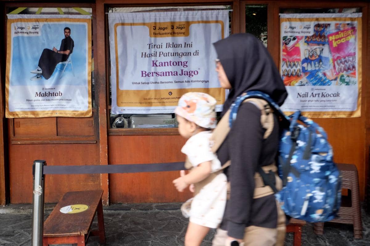 Bank Jago Sulap Tirai Kedai Jadi Media Iklan UMKM di Ramadan 2026