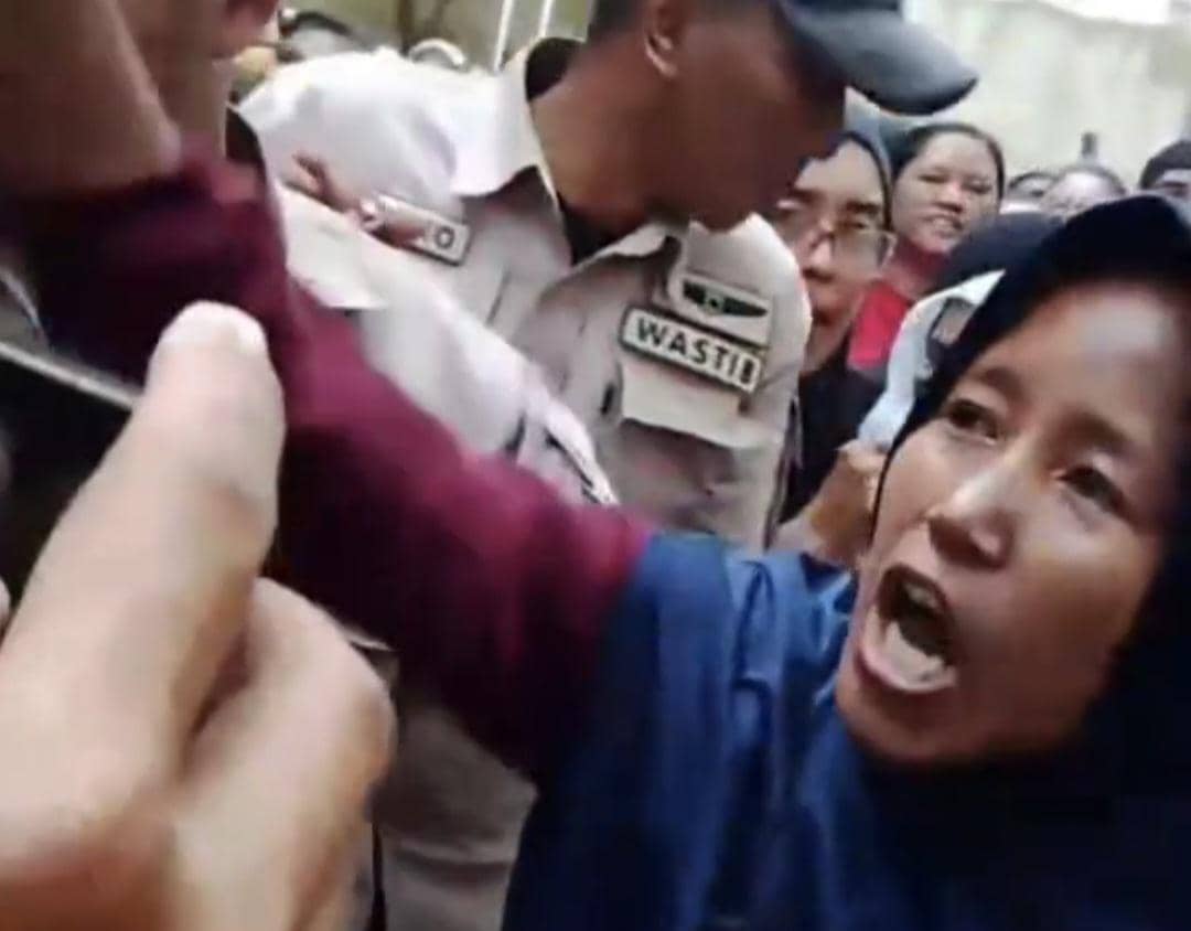 Pasar Sembako Murah di Kota Malang Berakhir Ricuh