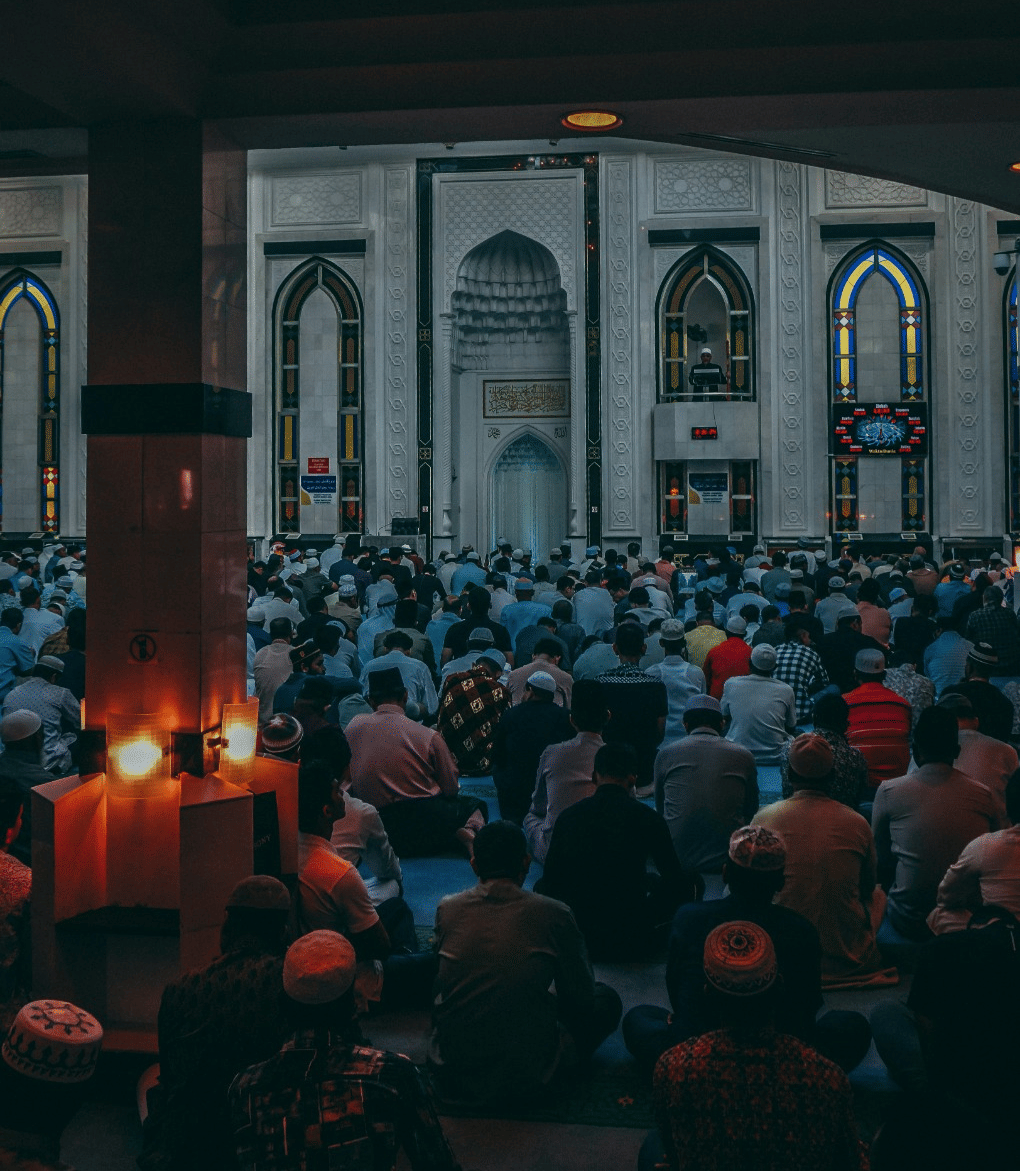 Ilustrasi Warga Sedang Melaksanakan Salat Id