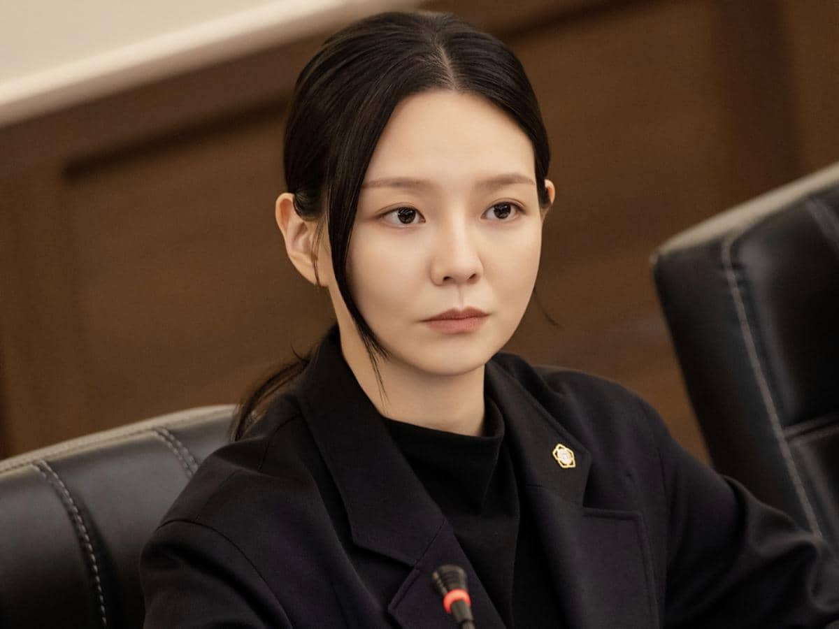 3 Drakor Esom tentang Mencari Keadilan, Terbaru Phantom Lawyer!