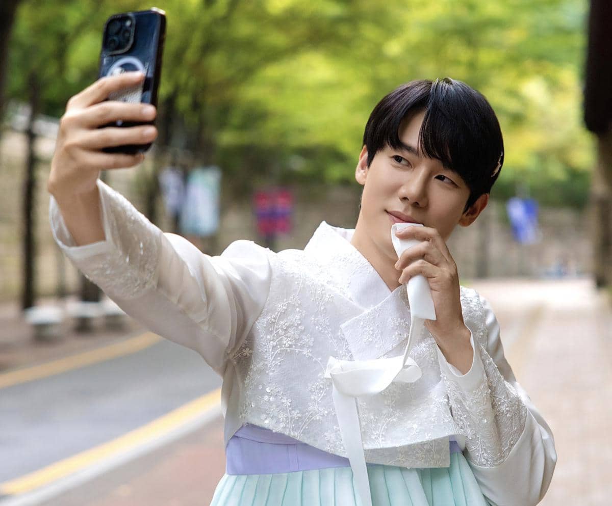 4 Rekomendasi Drakor Komedi Yoo Yeon Seok, Terbaru Phantom Lawyer