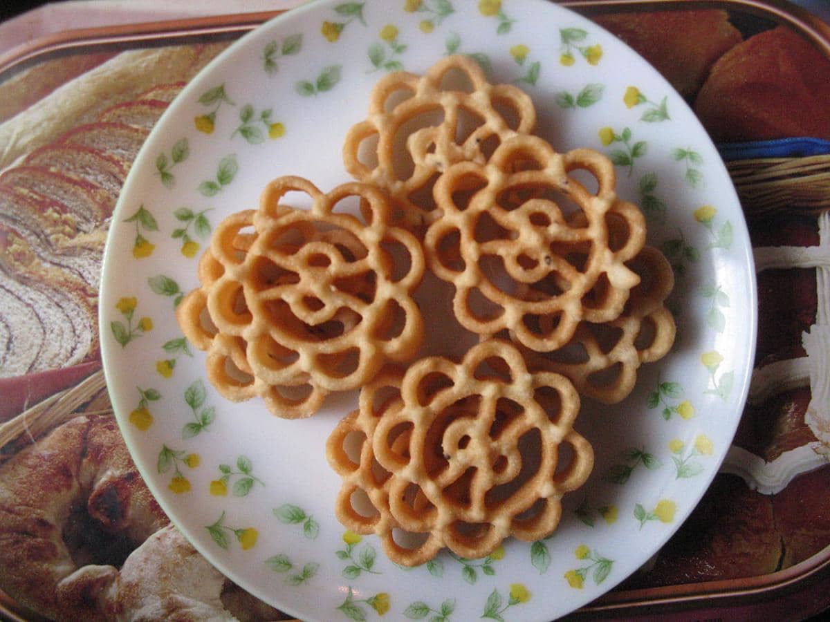 ilustrasi kuih loyang