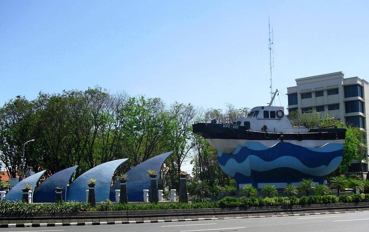 8 Tempat Makan Dekat Pelabuhan Tanjung Perak Surabaya