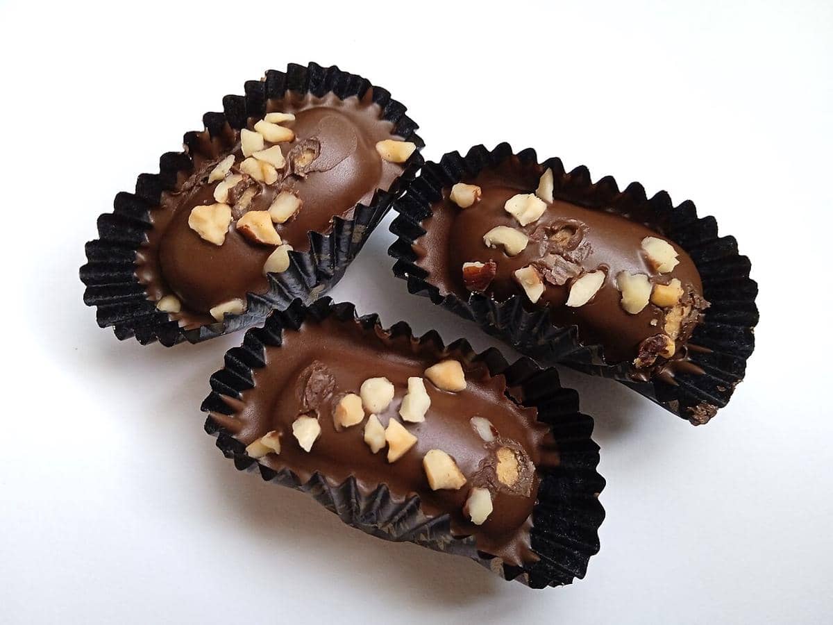 ilustrasi almond london cookies