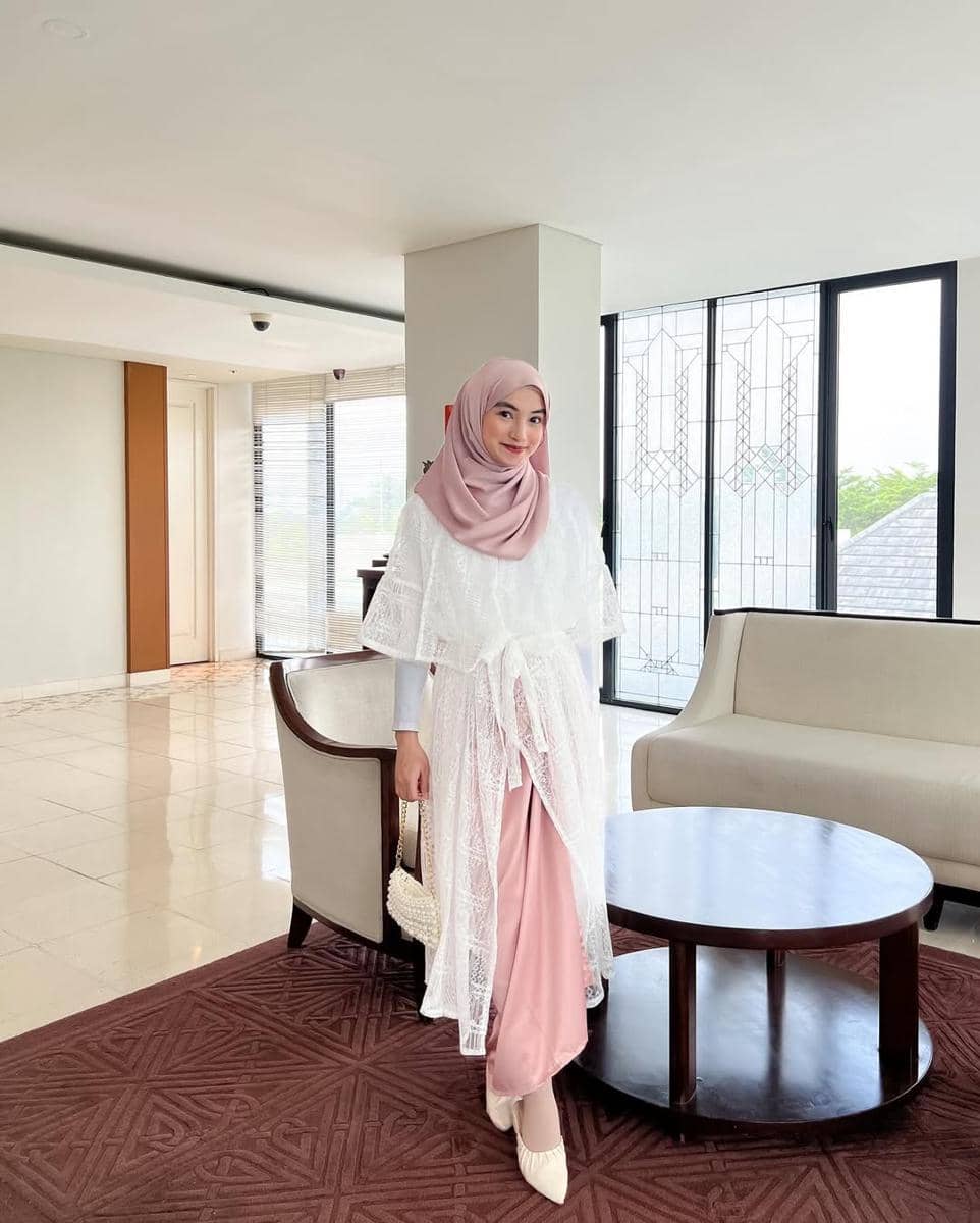 OOTD Lebaran Kedua ala Olivia Finda