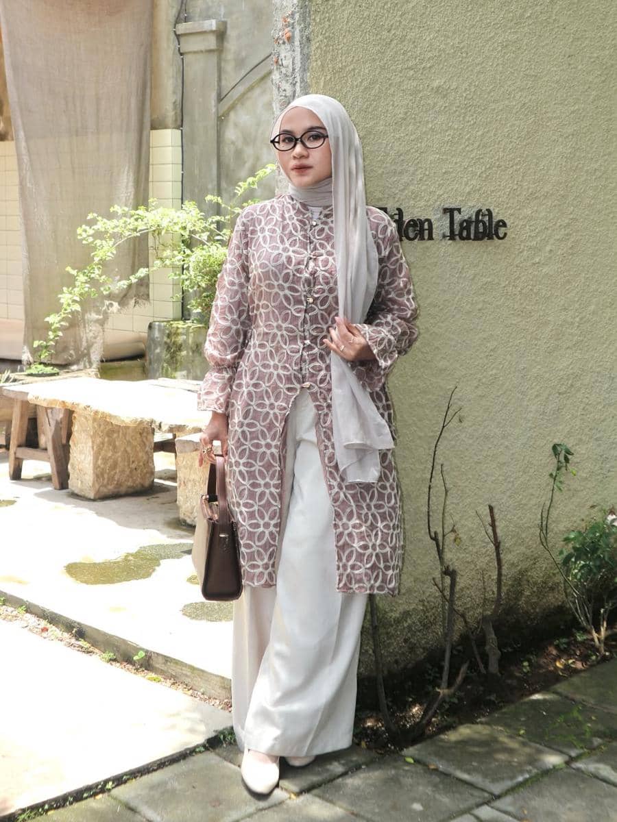 OOTD Lebaran Pakai Celana