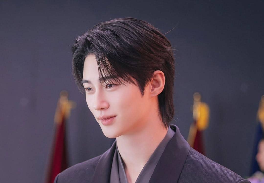 still cut drama Korea Perfect Crown