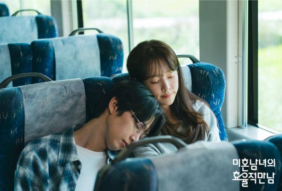 7 Tanda Tae Seop Suka Ui Yeong di The Practical Guide to Love 