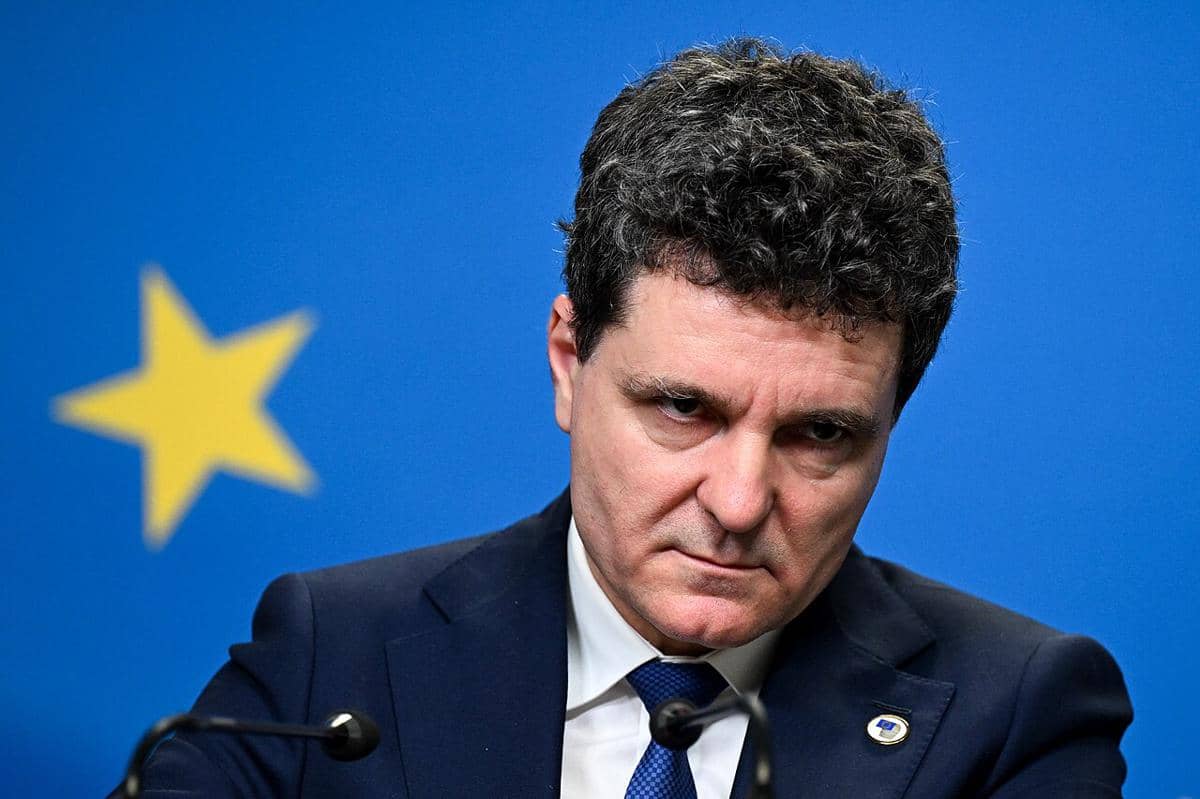 Rumania Kaji Permintaan AS Pakai Pangkalan Militer buat Serang Iran