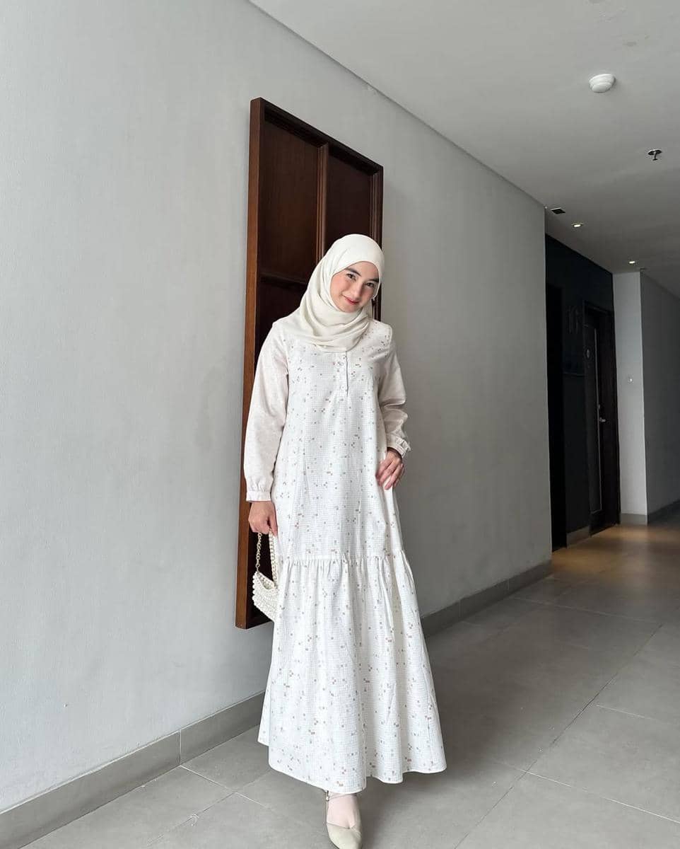 OOTD Lebaran Kedua ala Olivia Finda