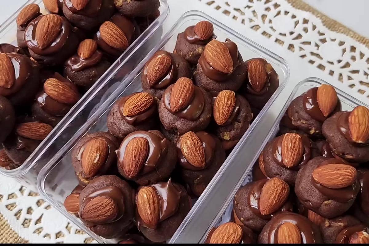 ilustrasi afghan cookies