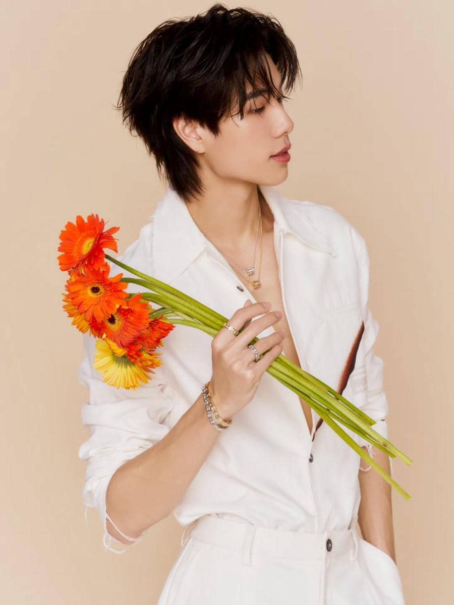 outfit Phuwin Tangsakyuen