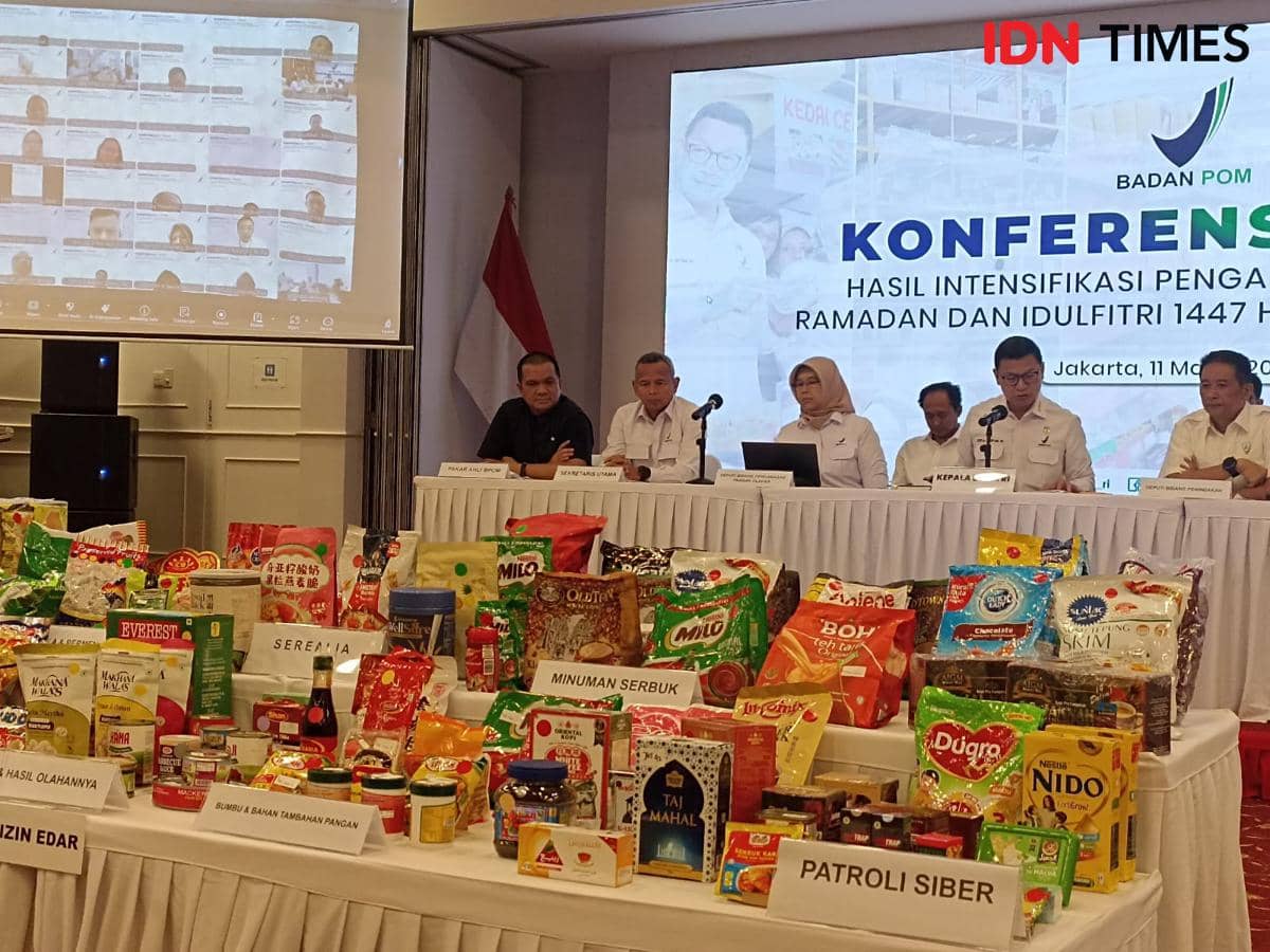 Kepala BPOM RI Taruna Ikrar dalam konferensi pers di Gedung BPOM, Jumat (30/1/2025)