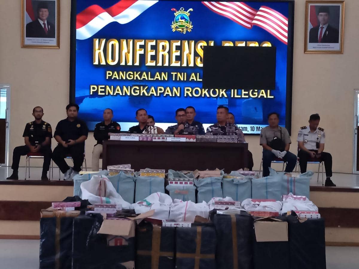 TNI AL Gagalkan Penyelundupan 589.760 Batang Rokok Ilegal ke NTB