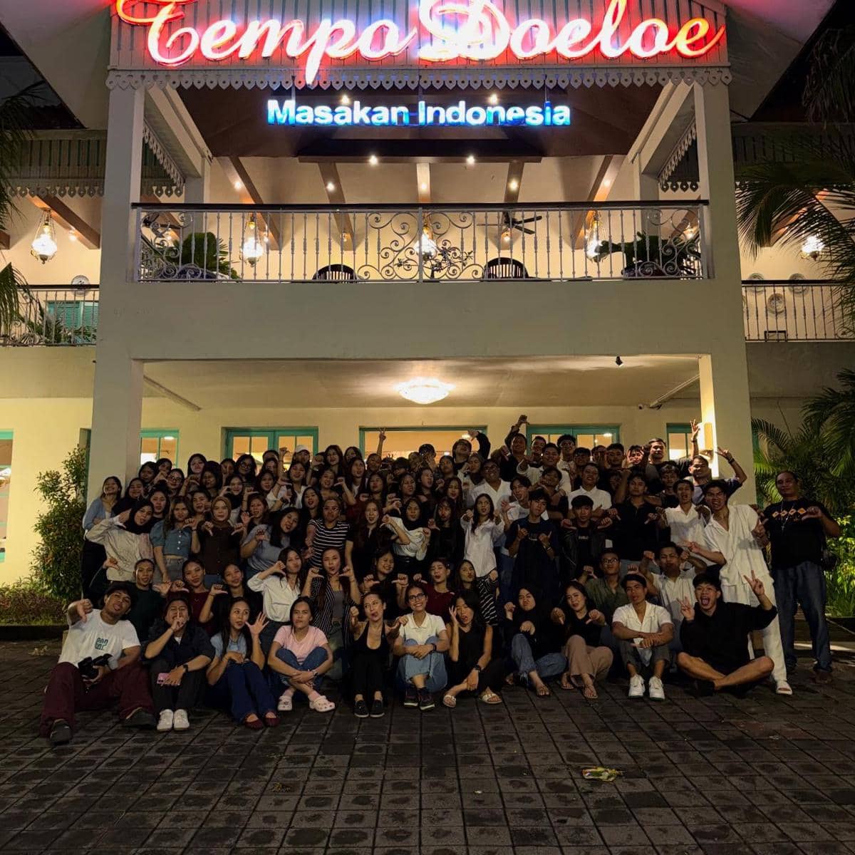 Artis Buka Puasa Bareng Karyawan