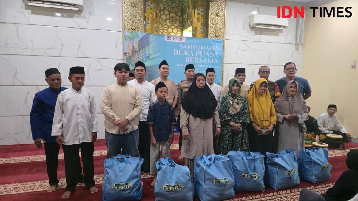 100 Anak Yatim Piatu di Jakbar Dapat Santunan dari Polri dan Jurnalis