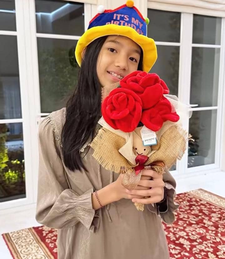 potret Ayu Dewi rayakan ultah Aqilah di bulan Ramadan