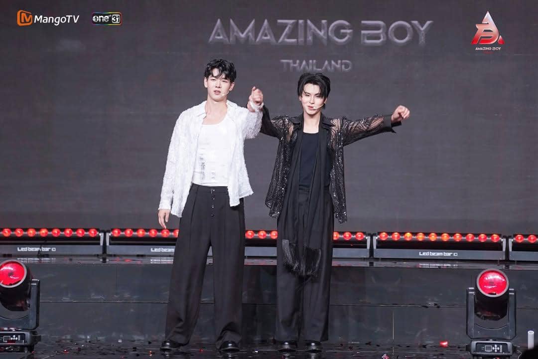 Cheetah dan Yigao dalam episode final Amazing Boy Thailand