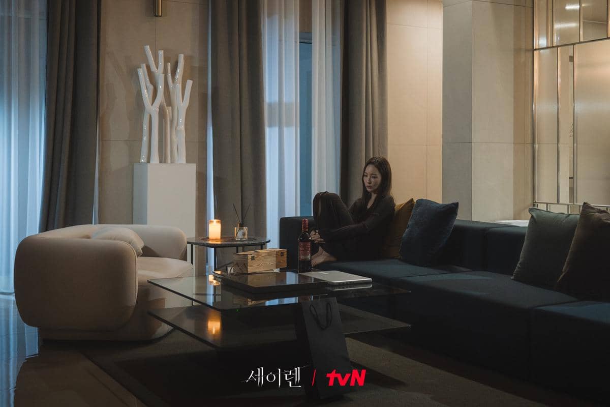 still cuts Siren's Kiss