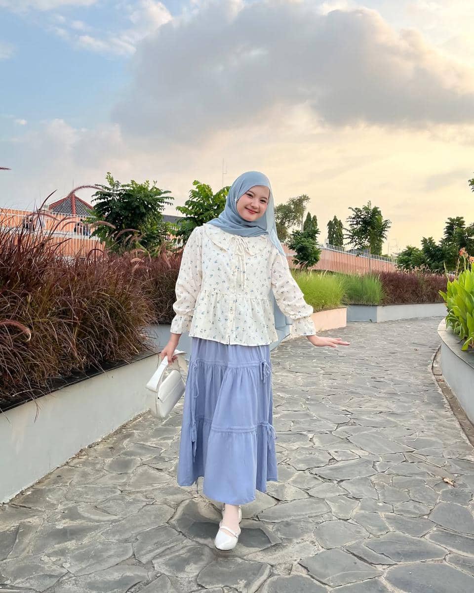 inspirasi OOTD ala Siska Amera