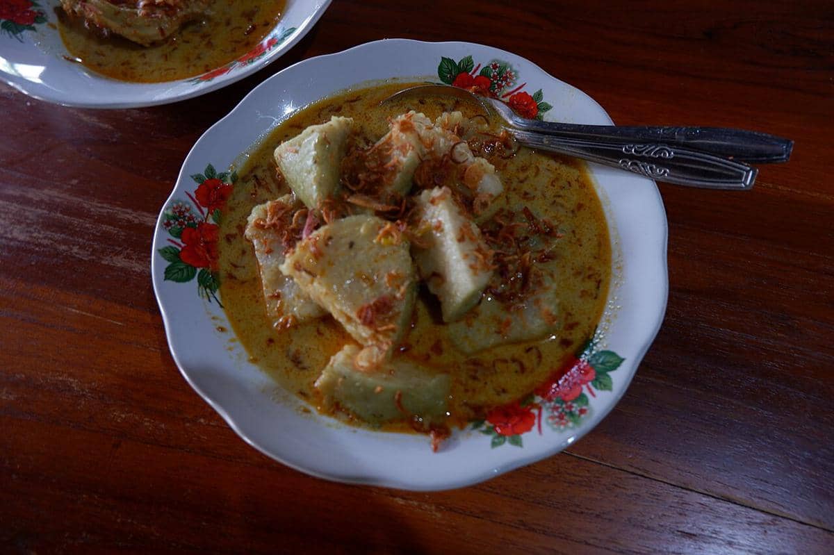 ilustrasi lontong tuyuhan 